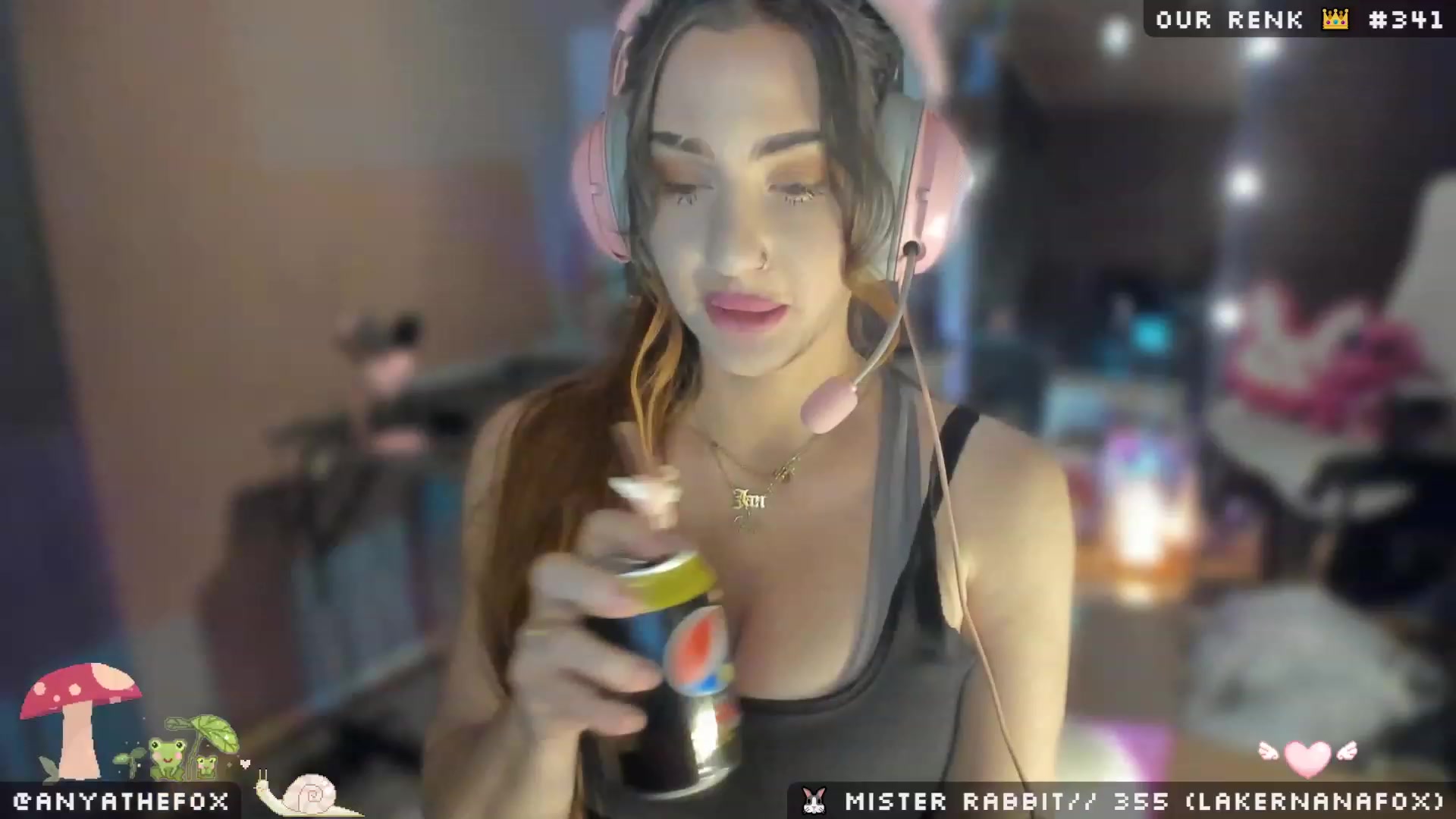 Gallery image thumbnail from Titcoin's myfreecams stream on, 04/17/2023, 05:04 image 16 of 20