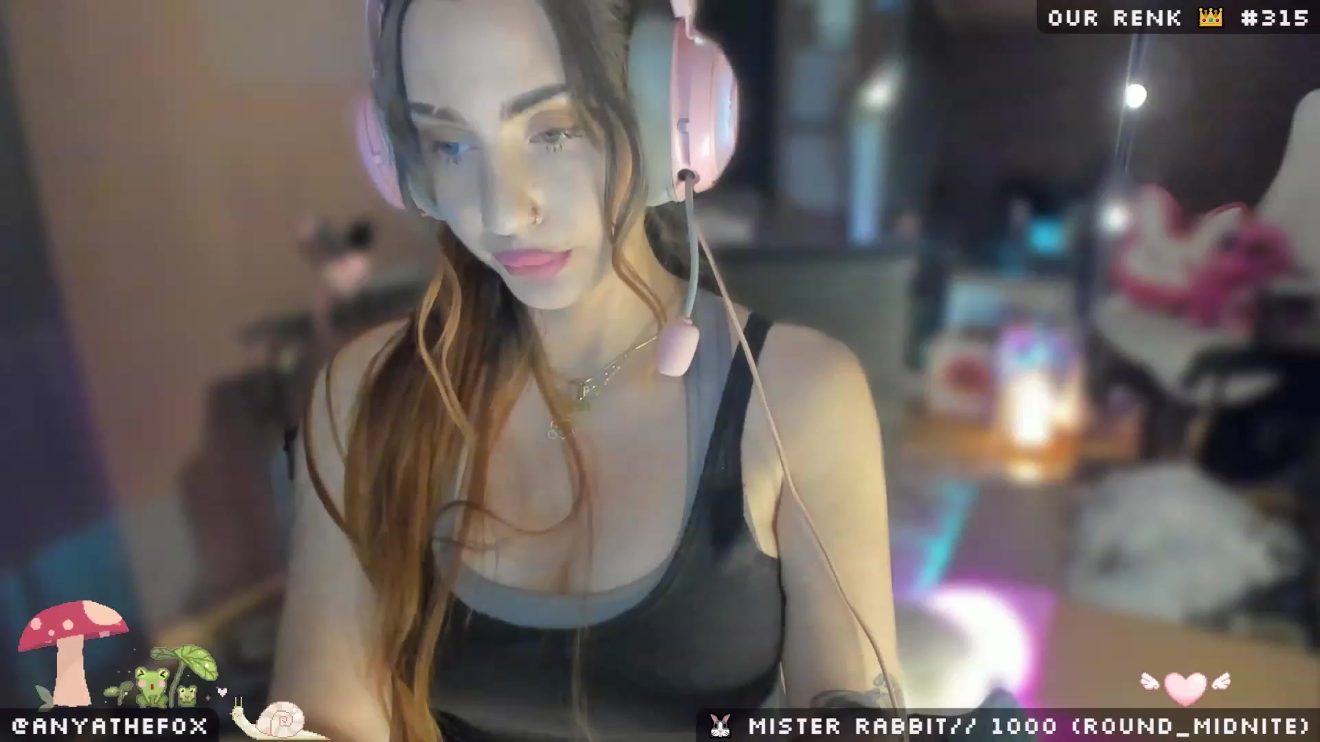 Gallery image thumbnail from Titcoin's myfreecams stream on, 04/17/2023, 07:16 image 19 of 20