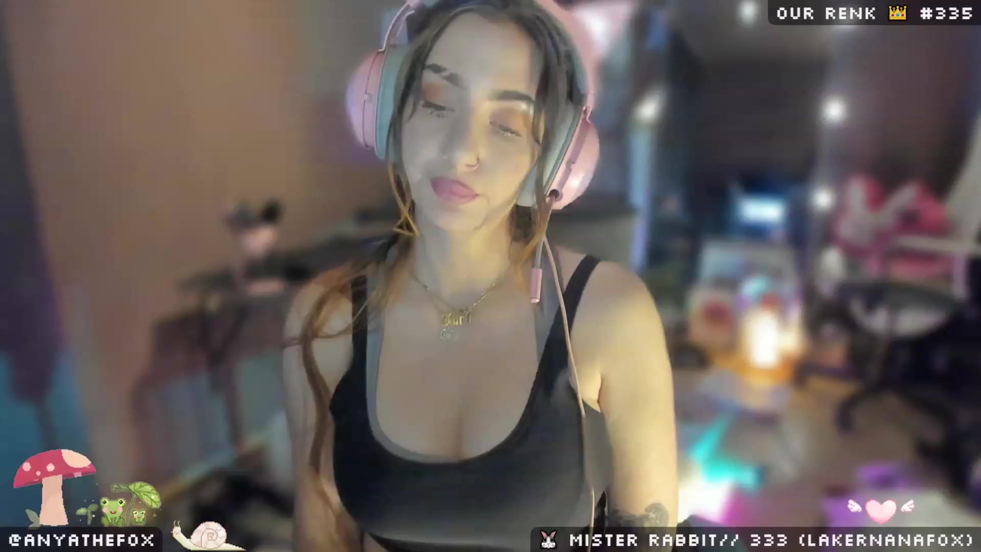 Gallery image thumbnail from Titcoin's myfreecams stream on, 04/18/2023, 06:40 image 18 of 20