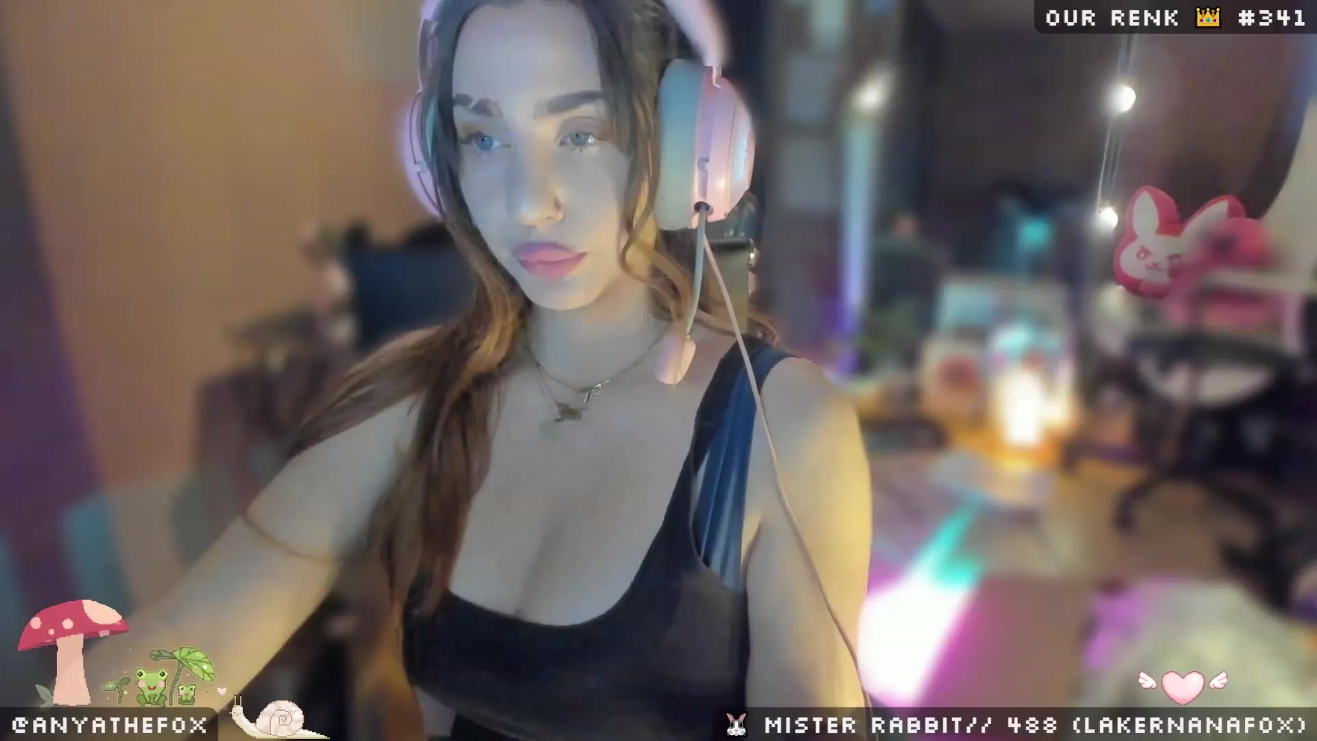 Gallery image thumbnail from Titcoin's myfreecams stream on, 04/19/2023, 07:05 image 7 of 20