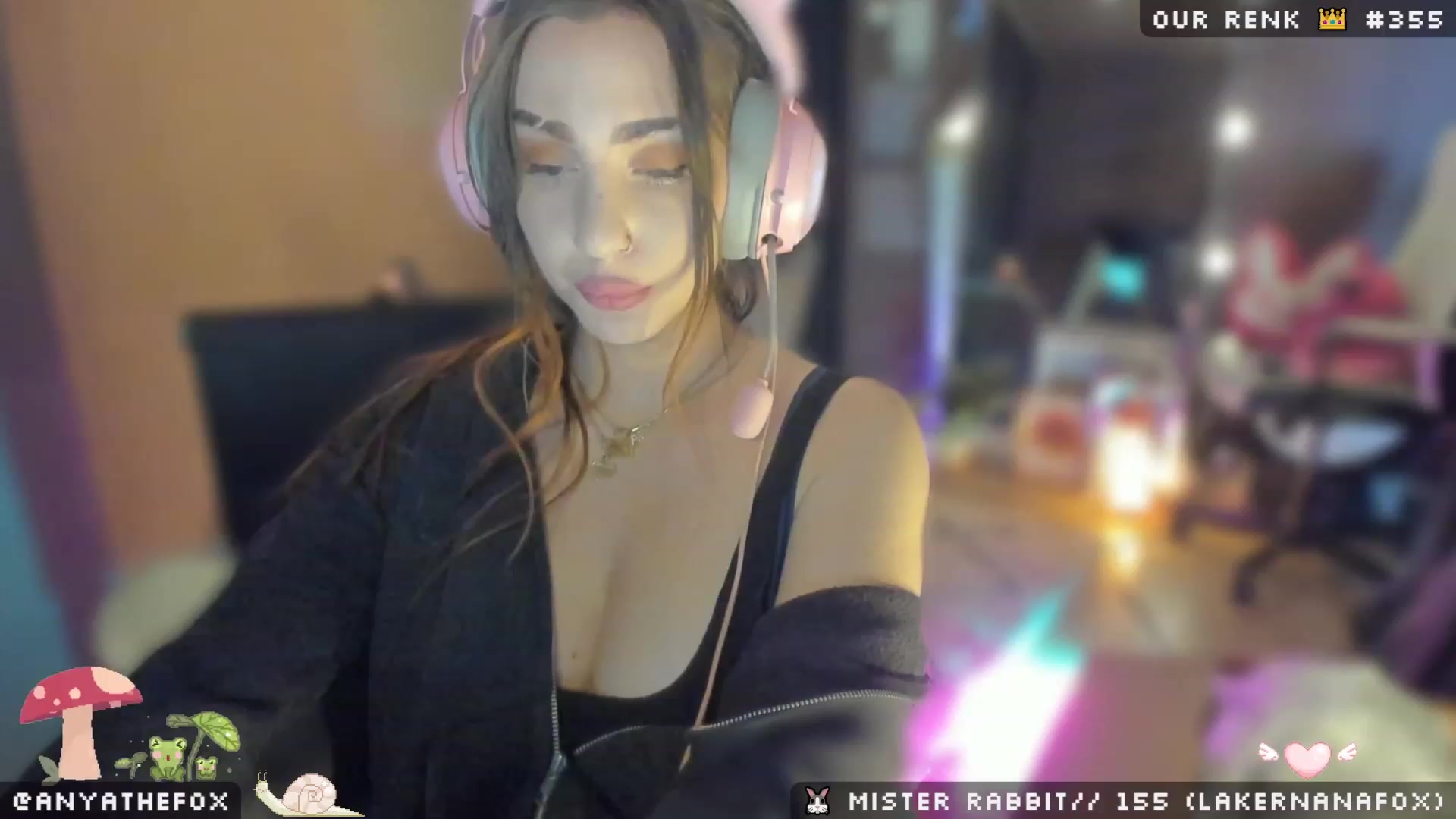 Gallery image thumbnail from Titcoin's myfreecams stream on, 04/20/2023, 06:53 image 5 of 20