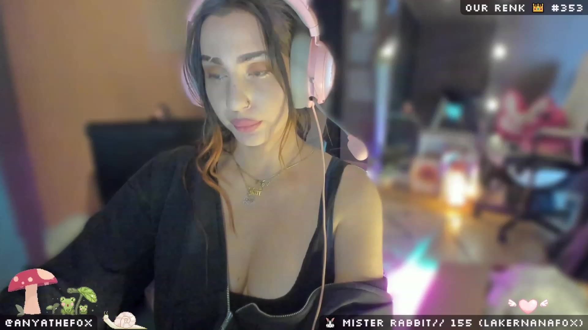 Gallery image thumbnail from Titcoin's myfreecams stream on, 04/20/2023, 06:53 image 19 of 20