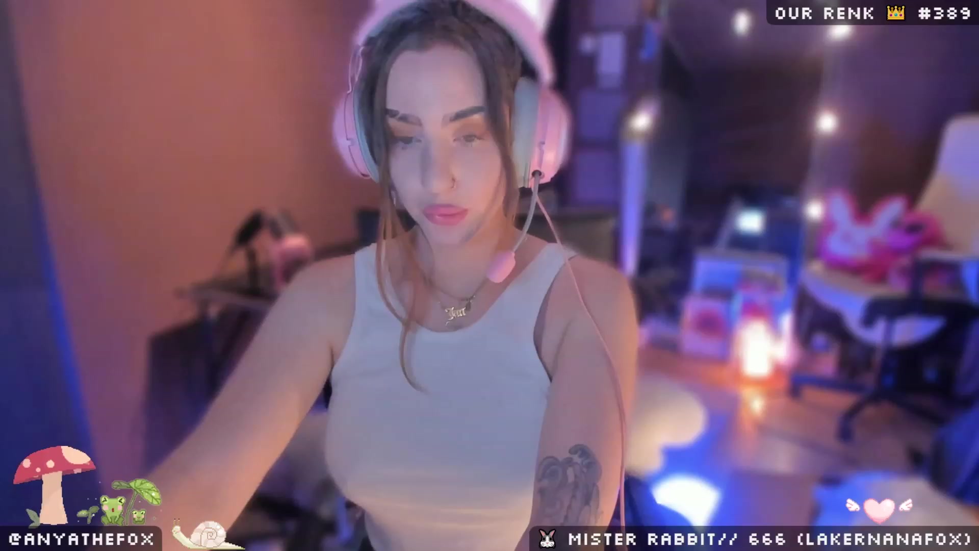 Gallery image thumbnail from Titcoin's myfreecams stream on, 04/24/2023, 07:24 image 6 of 20