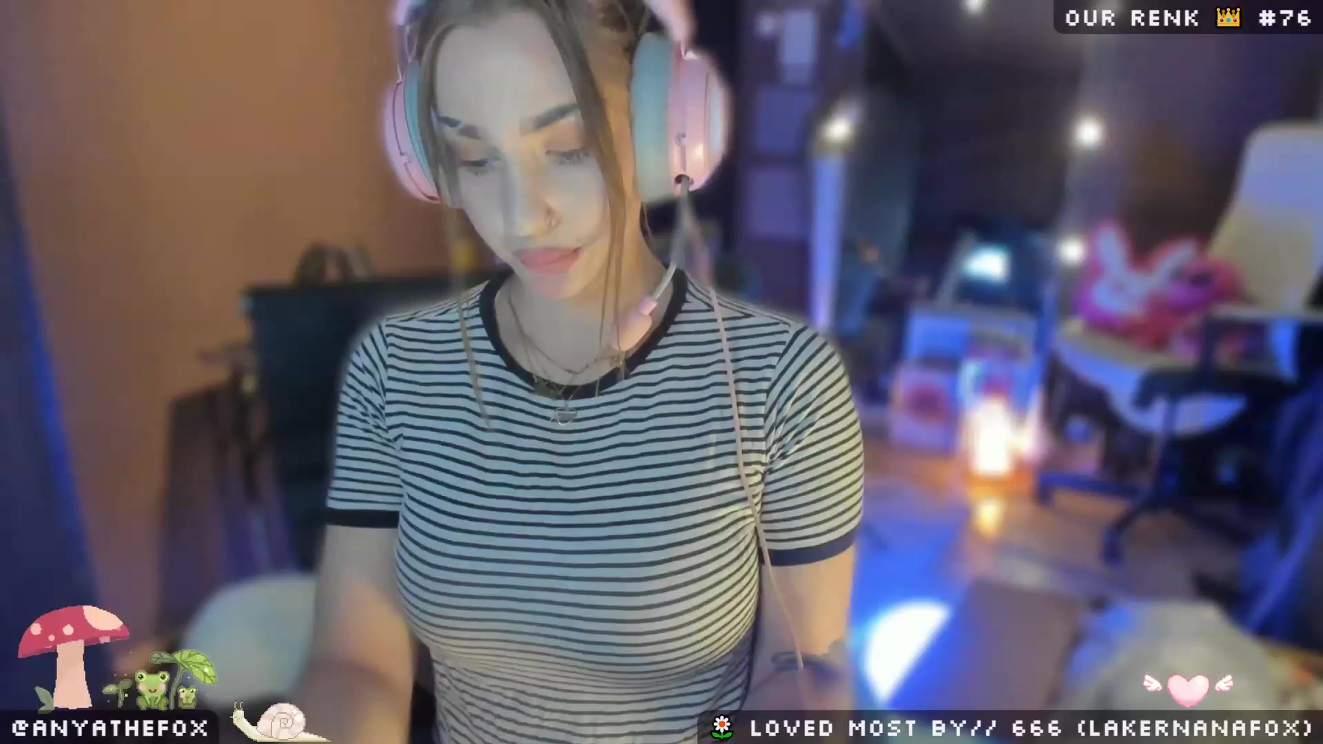 Gallery image thumbnail from Titcoin's myfreecams stream on, 05/01/2023, 08:38 image 18 of 20