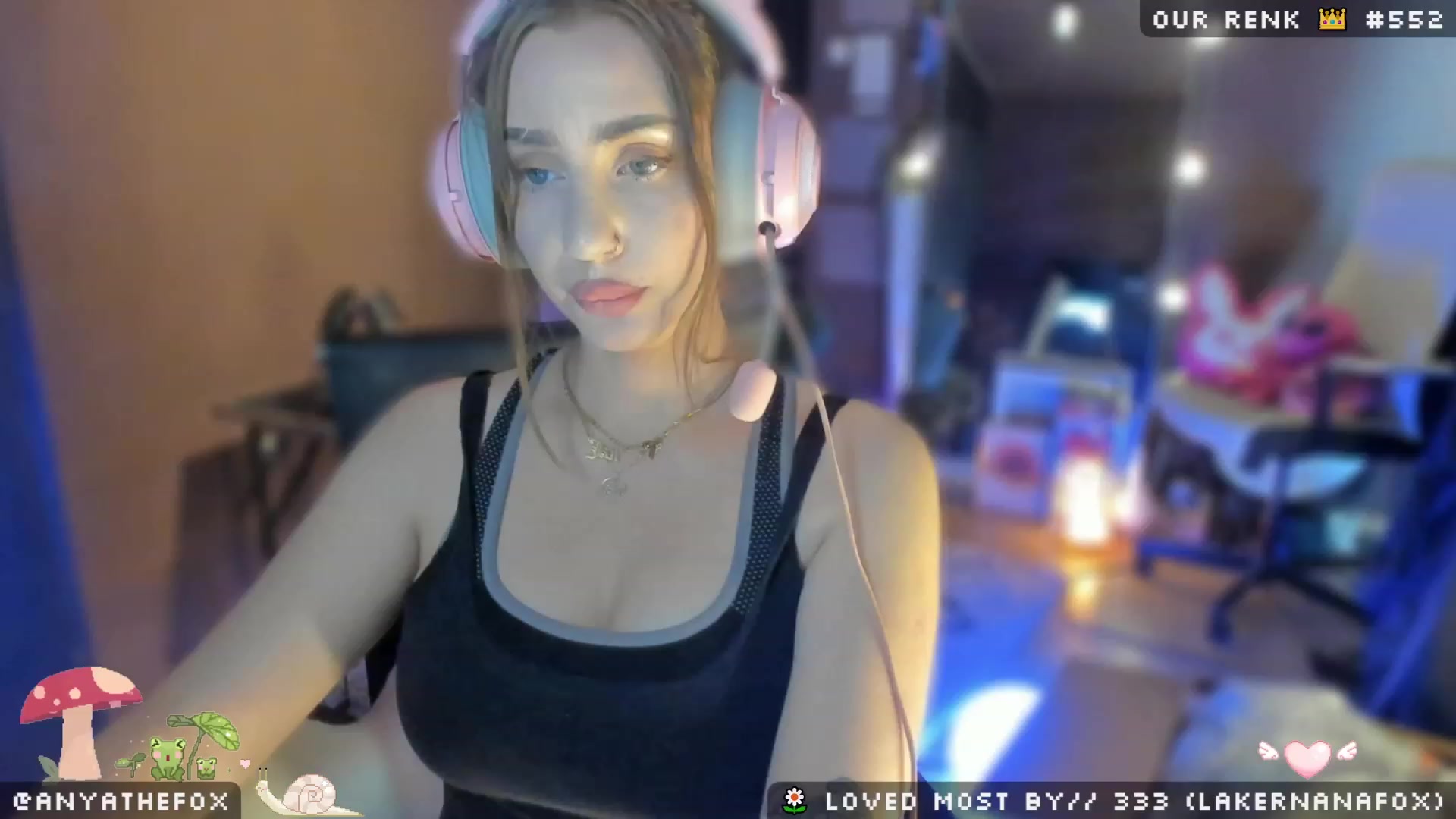 Gallery image thumbnail from Titcoin's myfreecams stream on, 05/02/2023, 07:23 image 15 of 20