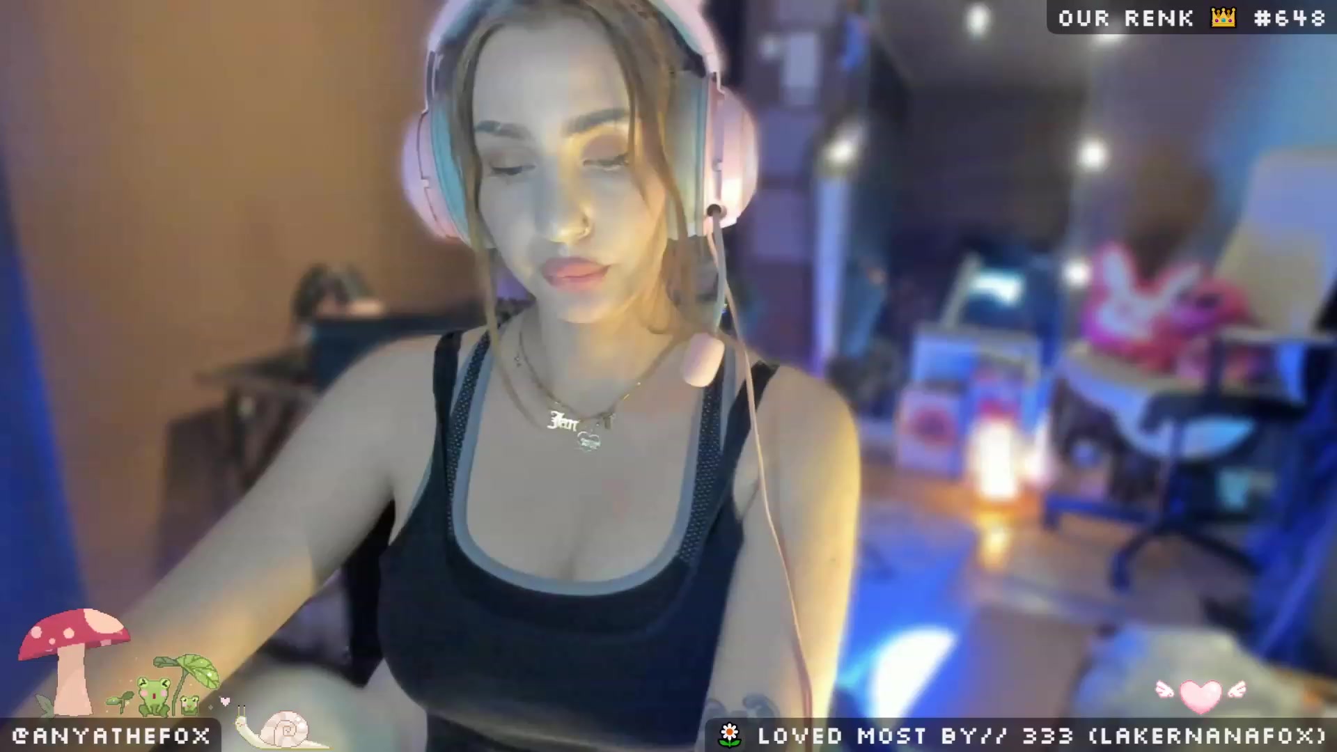 Gallery image thumbnail from Titcoin's myfreecams stream on, 05/02/2023, 07:23 image 10 of 20