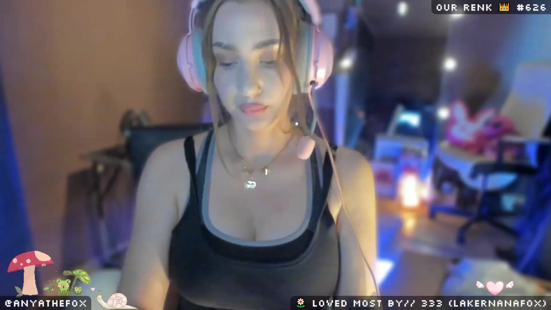 Gallery image thumbnail from Titcoin's myfreecams stream on, 05/02/2023, 07:23 image 11 of 20