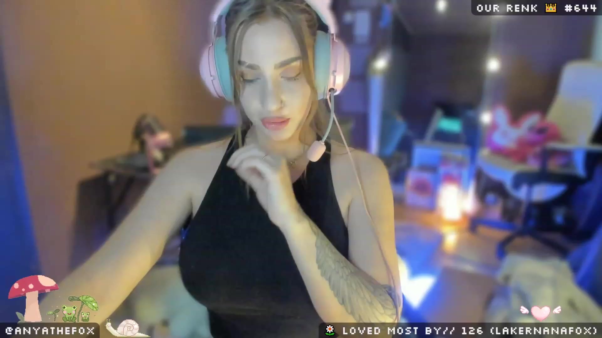 Gallery image thumbnail from Titcoin's myfreecams stream on, 05/03/2023, 06:35 image 4 of 20
