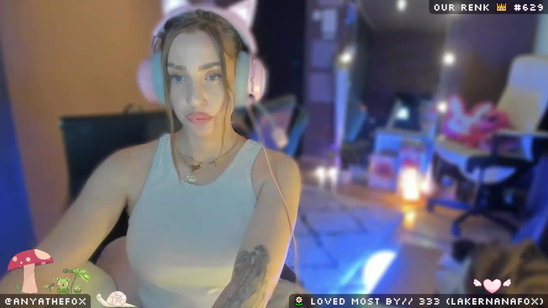Gallery image thumbnail from Titcoin's myfreecams stream on, 05/04/2023, 07:15 image 16 of 20