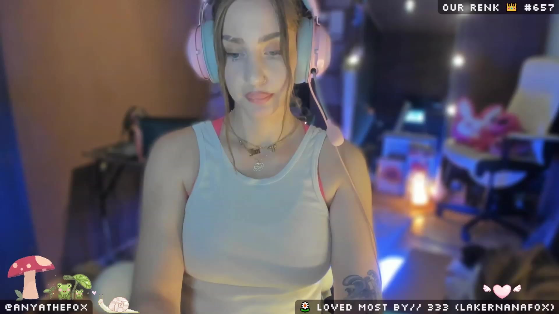 Gallery image thumbnail from Titcoin's myfreecams stream on, 05/04/2023, 07:15 image 9 of 20