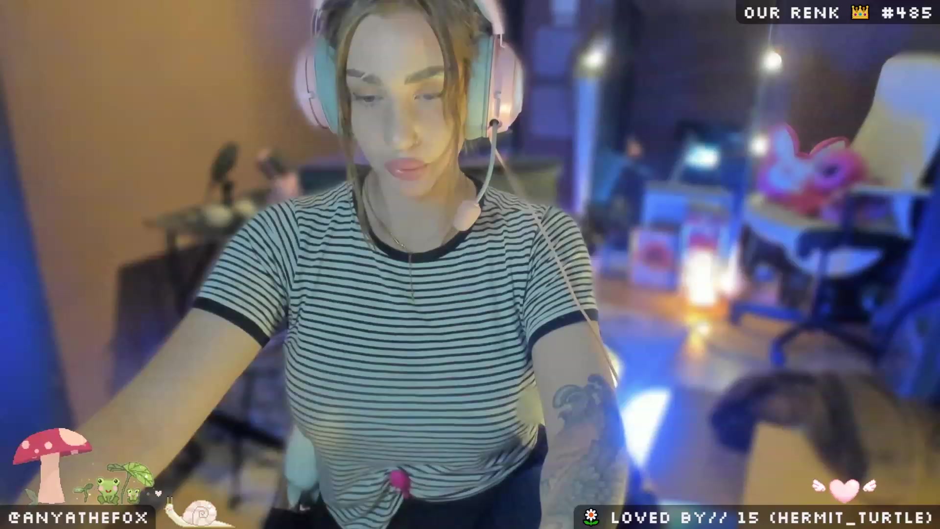 Gallery image thumbnail from Titcoin's myfreecams stream on, 05/08/2023, 05:18 image 14 of 20