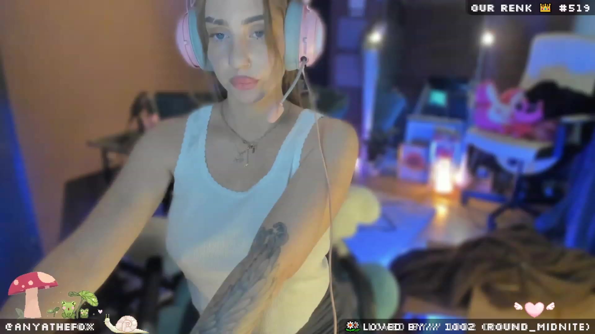 Gallery image thumbnail from Titcoin's myfreecams stream on, 05/16/2023, 06:32 image 12 of 20