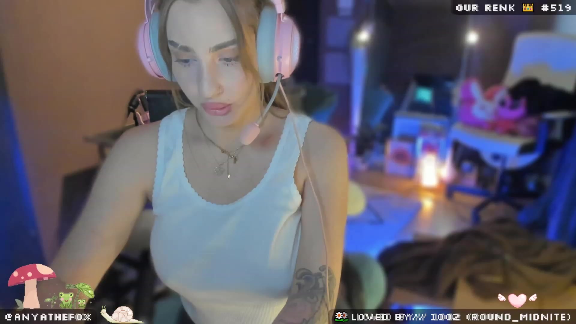 Gallery image thumbnail from Titcoin's myfreecams stream on, 05/16/2023, 06:32 image 9 of 20