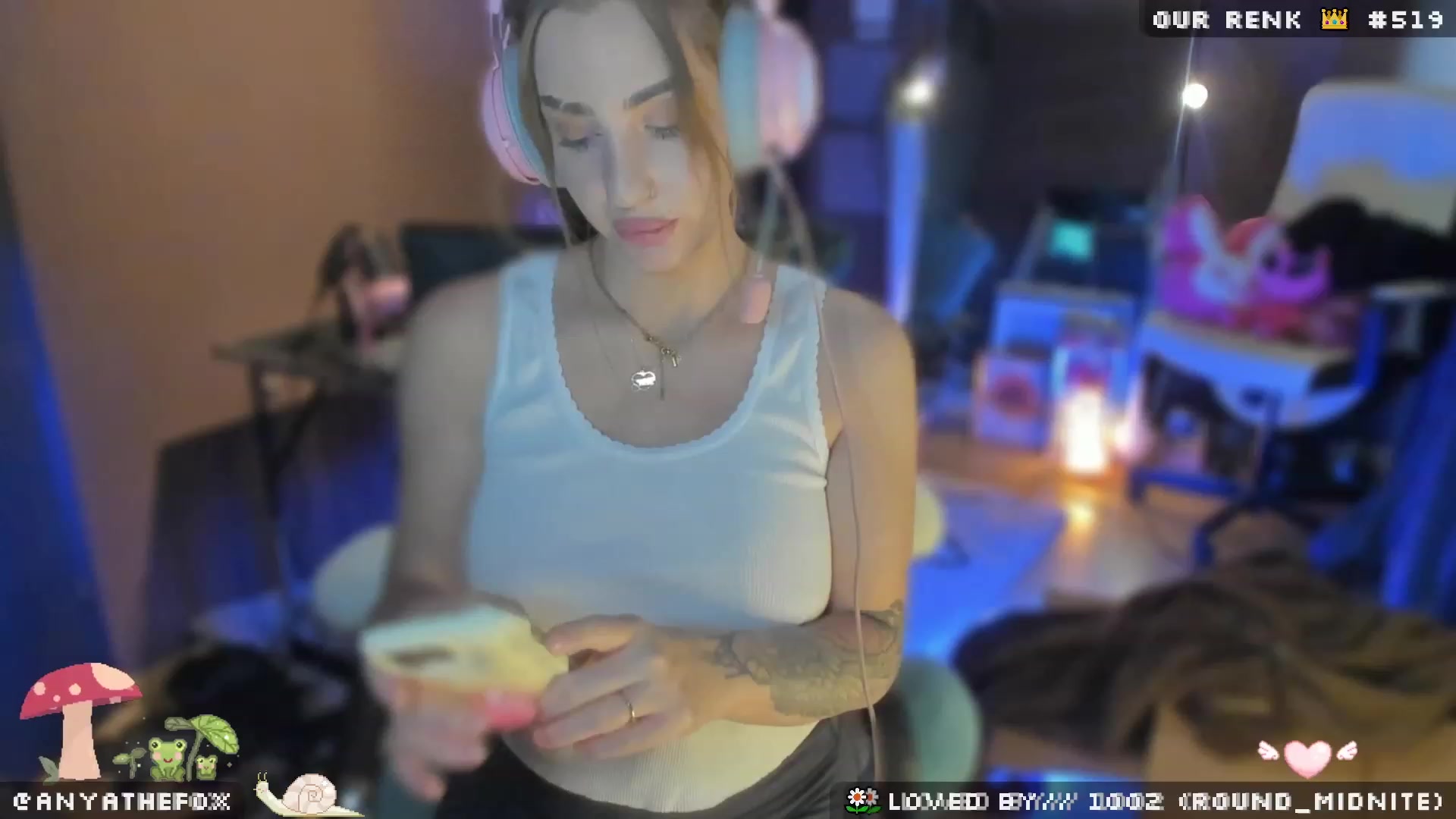 Gallery image thumbnail from Titcoin's myfreecams stream on, 05/16/2023, 06:32 image 3 of 20