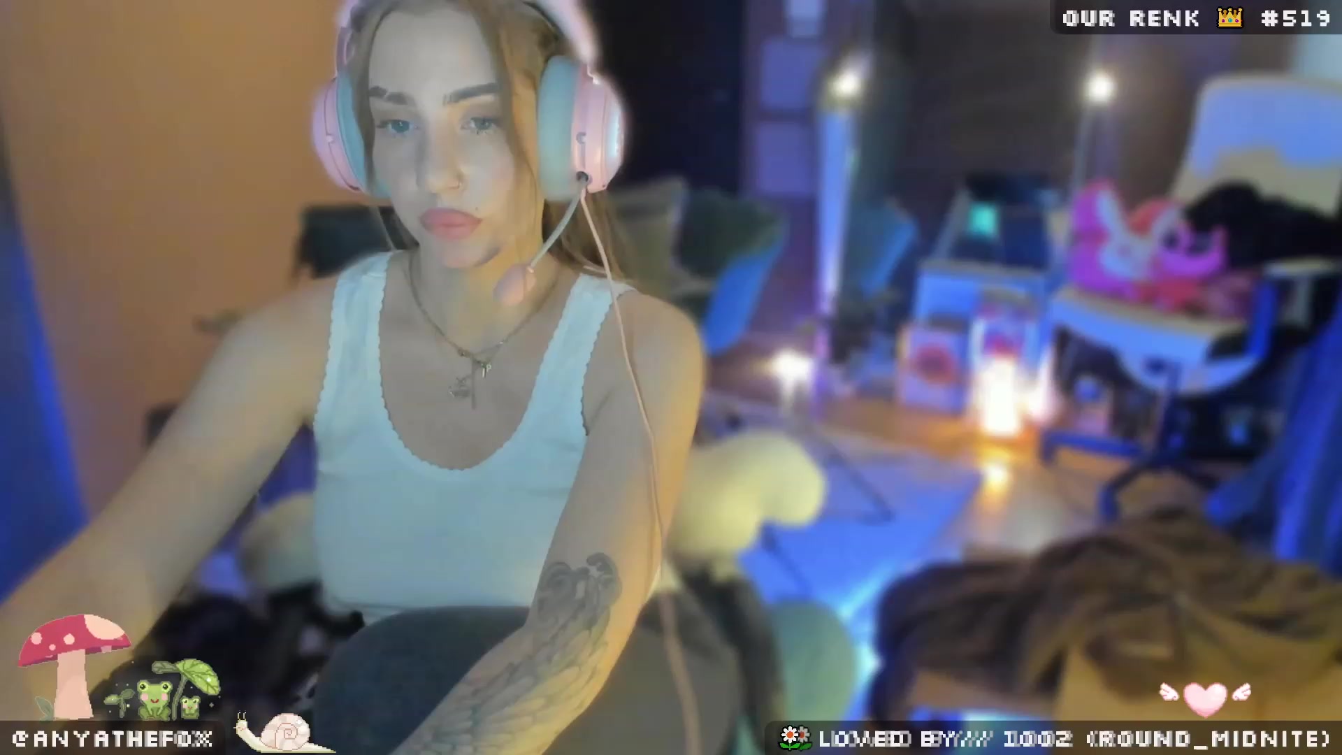 Gallery image thumbnail from Titcoin's myfreecams stream on, 05/16/2023, 06:32 image 15 of 20