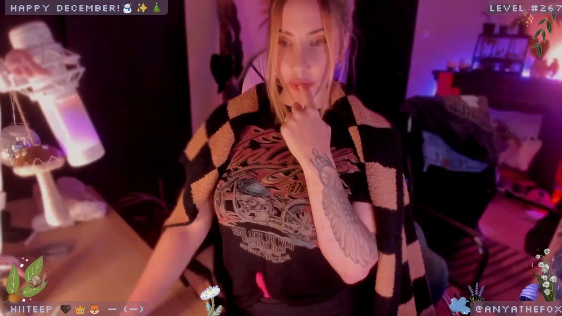 Gallery image thumbnail from TitsAhoy_'s myfreecams stream on, 12/05/2024, 08:37 image 15 of 20