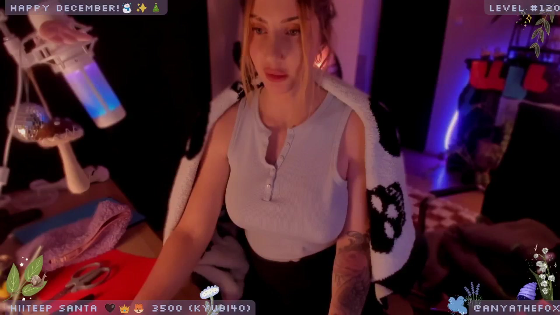 Gallery image thumbnail from TitsAhoy_'s myfreecams stream on, 12/15/2024, 11:51 image 13 of 20