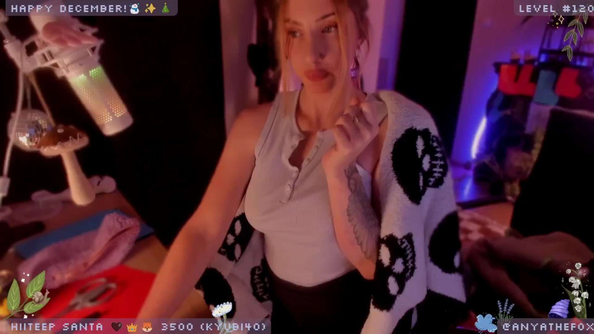 Gallery image thumbnail from TitsAhoy_'s myfreecams stream on, 12/15/2024, 11:51 image 17 of 20