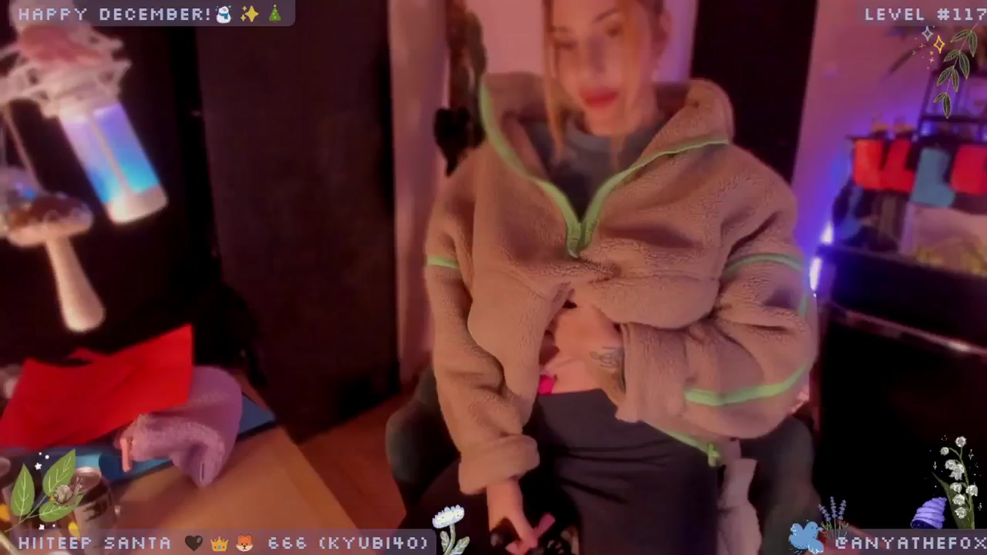 Gallery image thumbnail from TitsAhoy_'s myfreecams stream on, 12/19/2024, 09:10 image 12 of 20