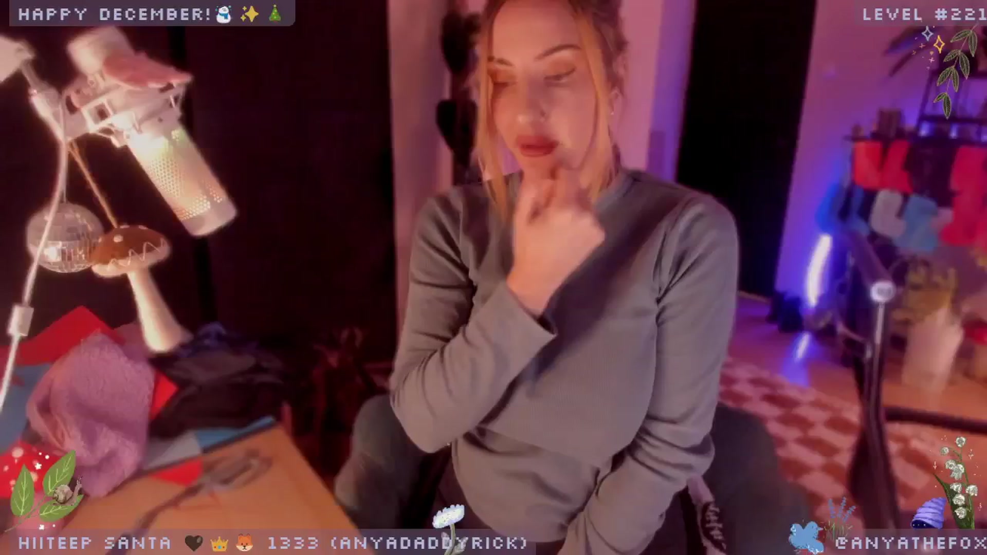 Gallery image thumbnail from TitsAhoy_'s myfreecams stream on, 12/30/2024, 10:03 image 7 of 20