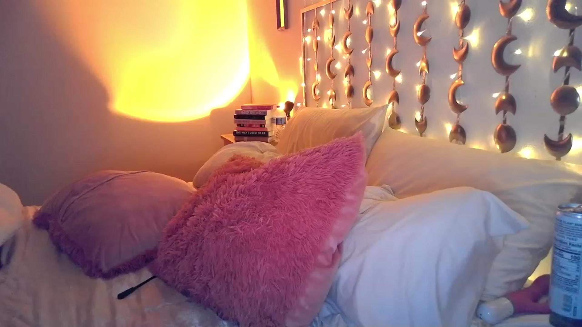 Gallery image thumbnail from TitsMcgeee's myfreecams stream on, 11/16/2022, 08:26 image 13 of 20