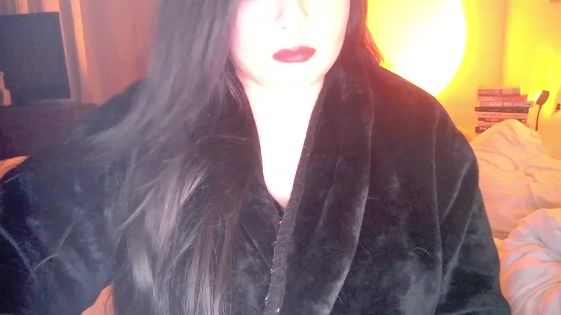 Gallery image thumbnail from TitsMcgeee's myfreecams stream on, 12/21/2022, 06:48 image 20 of 20