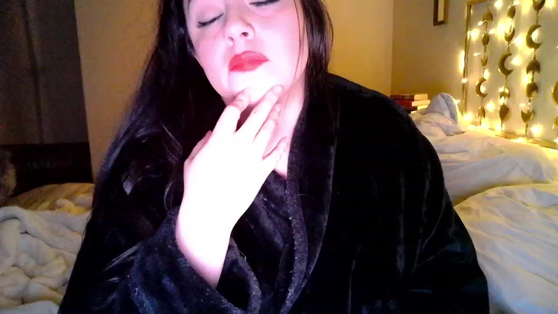 Gallery image thumbnail from TitsMcgeee's myfreecams stream on, 01/05/2023, 03:03 image 18 of 20
