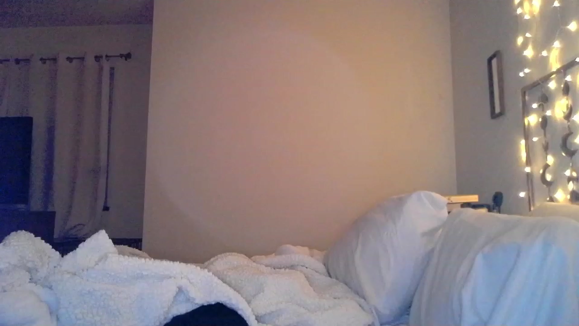 Gallery image thumbnail from TitsMcgeee's myfreecams stream on, 02/17/2023, 03:28 image 2 of 20