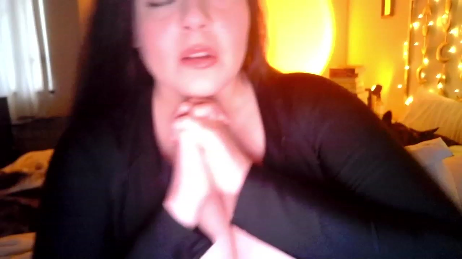 Gallery image thumbnail from TitsMcgeee's myfreecams stream on, 04/21/2023, 01:24 image 11 of 20