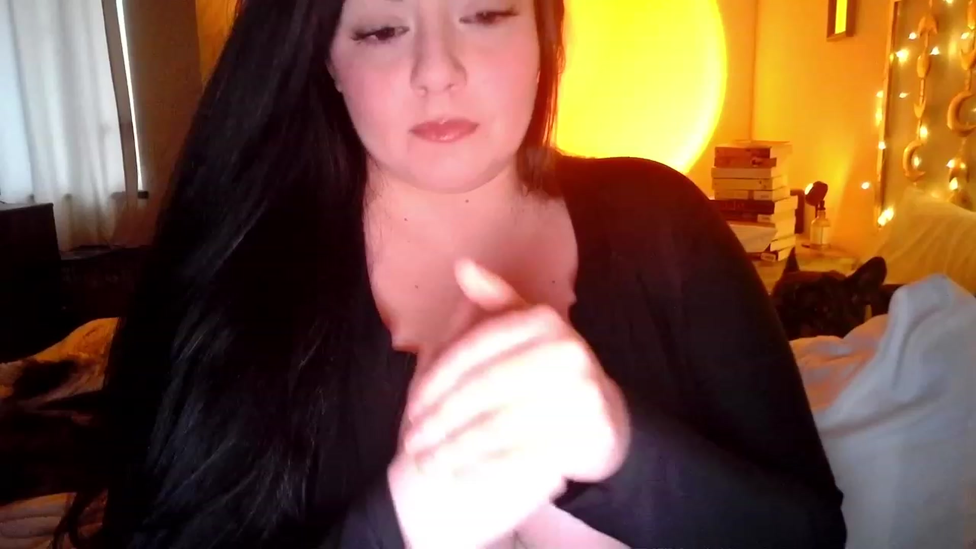 Gallery image thumbnail from TitsMcgeee's myfreecams stream on, 04/21/2023, 01:24 image 12 of 20