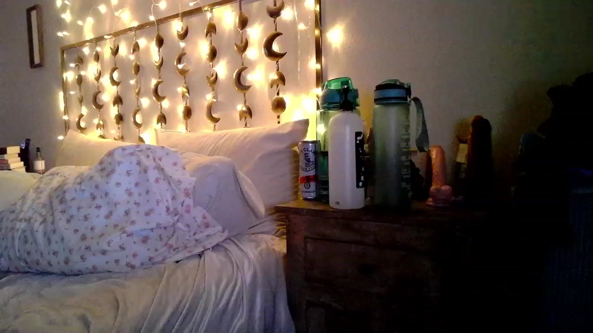 Gallery image thumbnail from TitsMcgeee's myfreecams stream on, 06/02/2023, 04:16 image 14 of 20