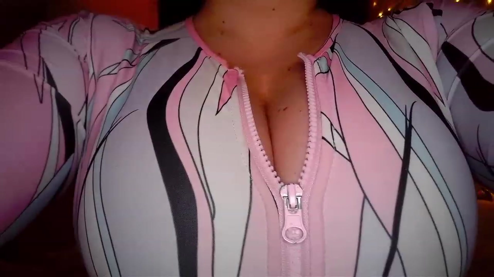 Gallery image thumbnail from TitsMcgeee's myfreecams stream on, 07/06/2023, 21:08 image 20 of 20