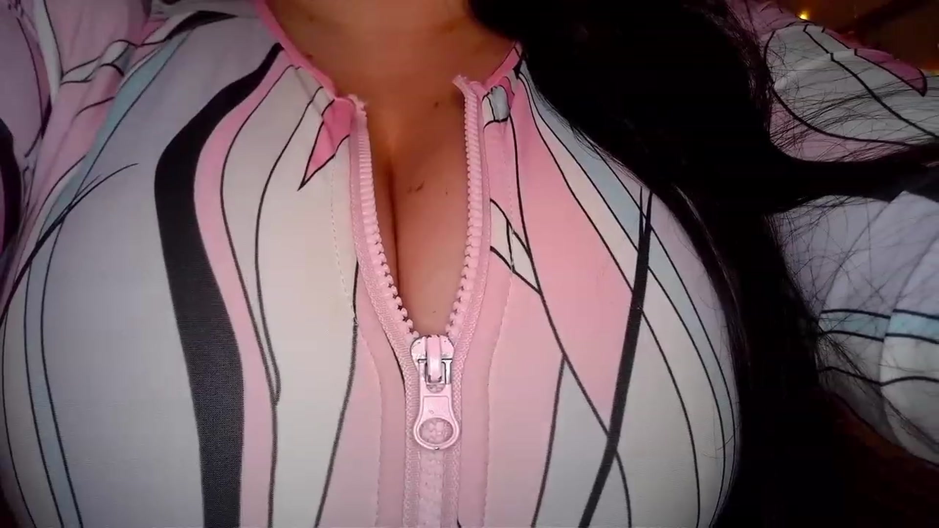 Gallery image thumbnail from TitsMcgeee's myfreecams stream on, 07/06/2023, 21:08 image 18 of 20
