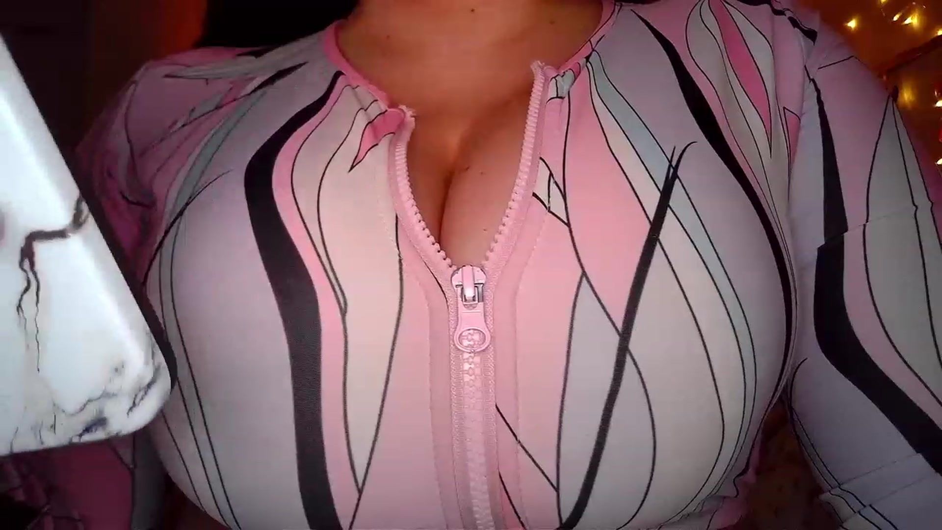 Gallery image thumbnail from TitsMcgeee's myfreecams stream on, 07/06/2023, 21:33 image 7 of 20