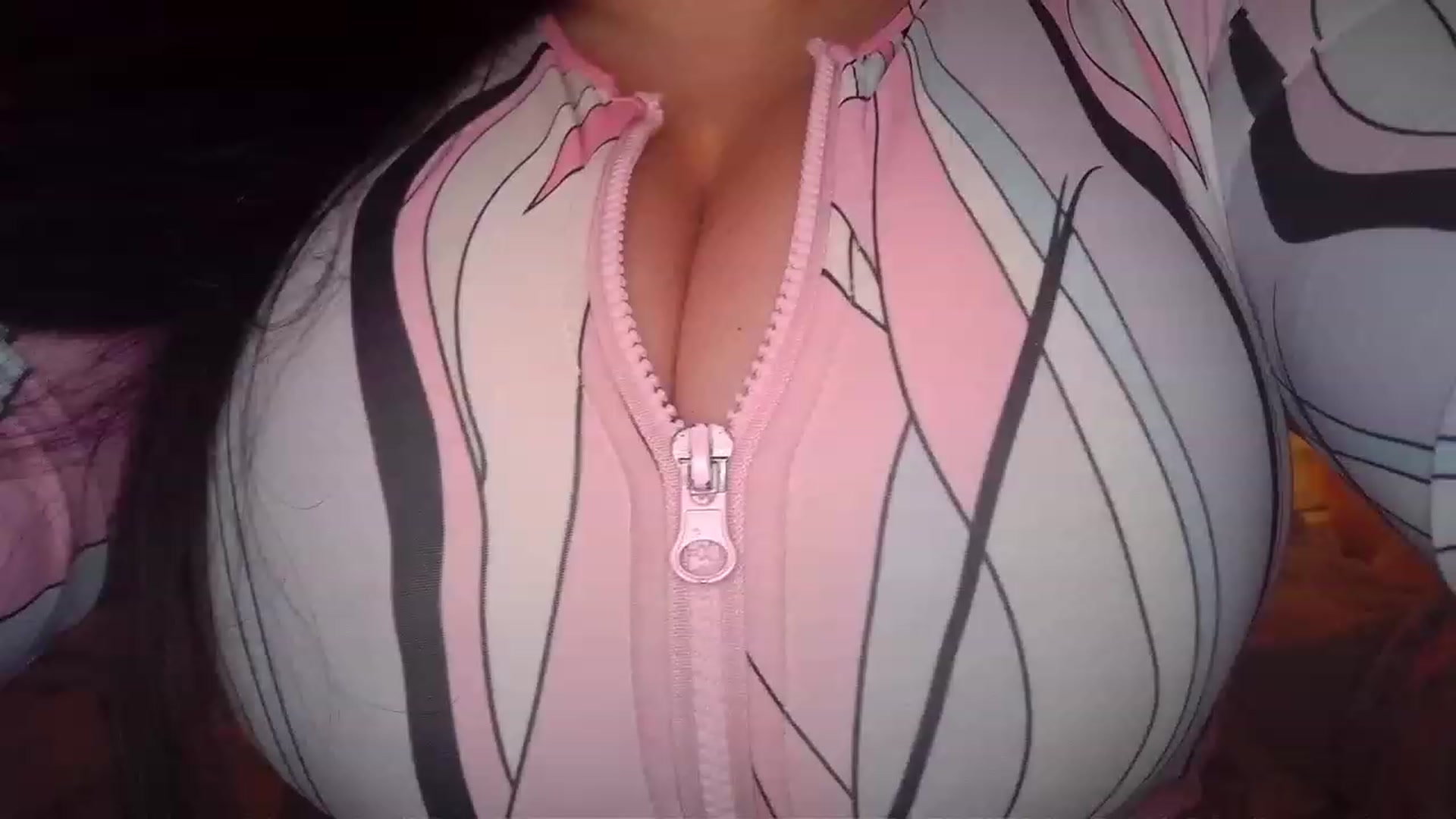 Gallery image thumbnail from TitsMcgeee's myfreecams stream on, 07/09/2023, 21:47 image 16 of 20