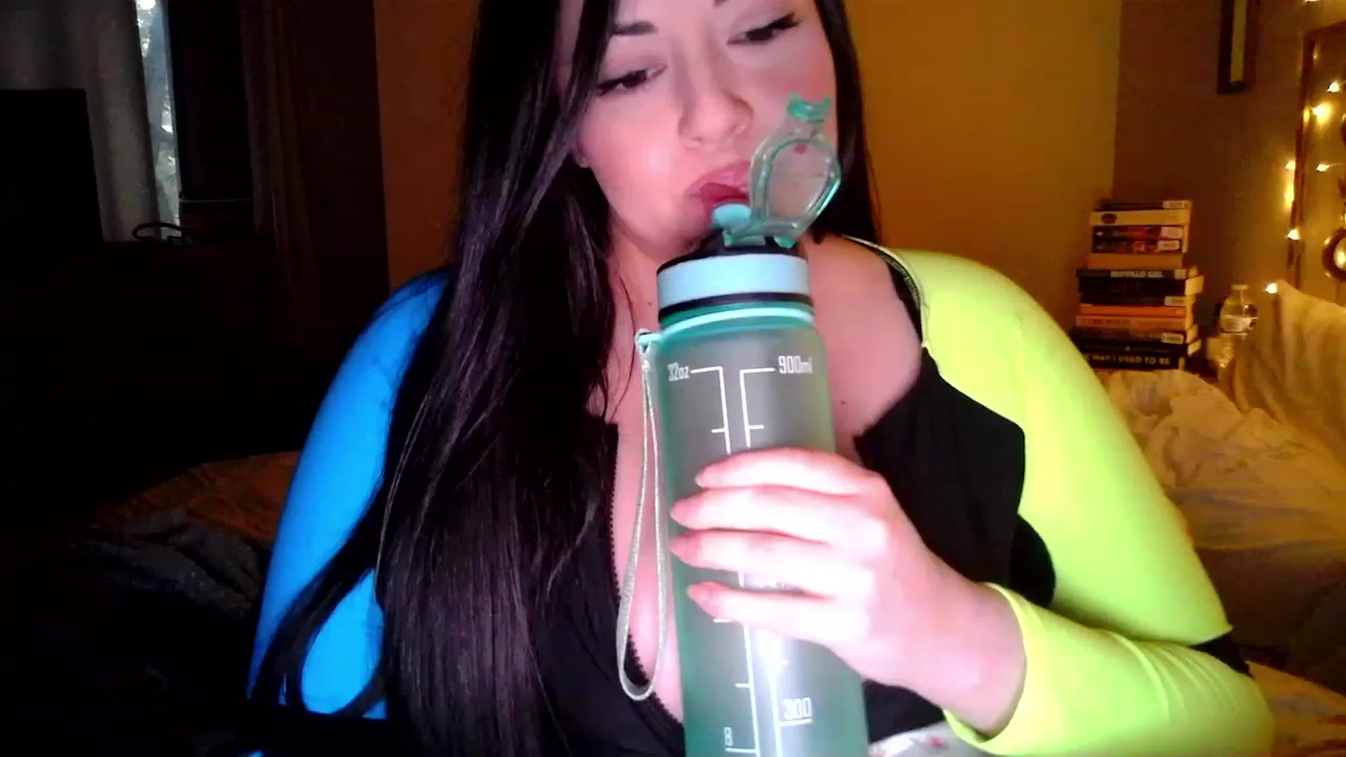 Gallery image thumbnail from TitsMcgeee's myfreecams stream on, 07/18/2023, 04:05 image 19 of 20