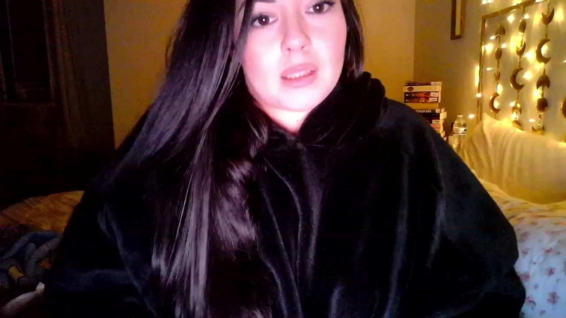 Gallery image thumbnail from TitsMcgeee's myfreecams stream on, 07/18/2023, 05:33 image 14 of 20