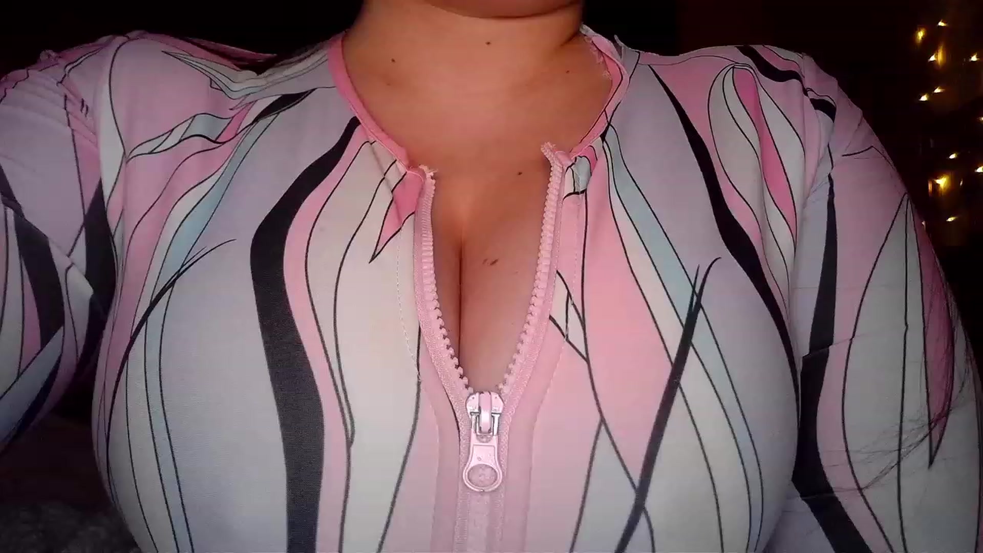 Gallery image thumbnail from TitsMcgeee's myfreecams stream on, 09/05/2023, 03:46 image 19 of 20
