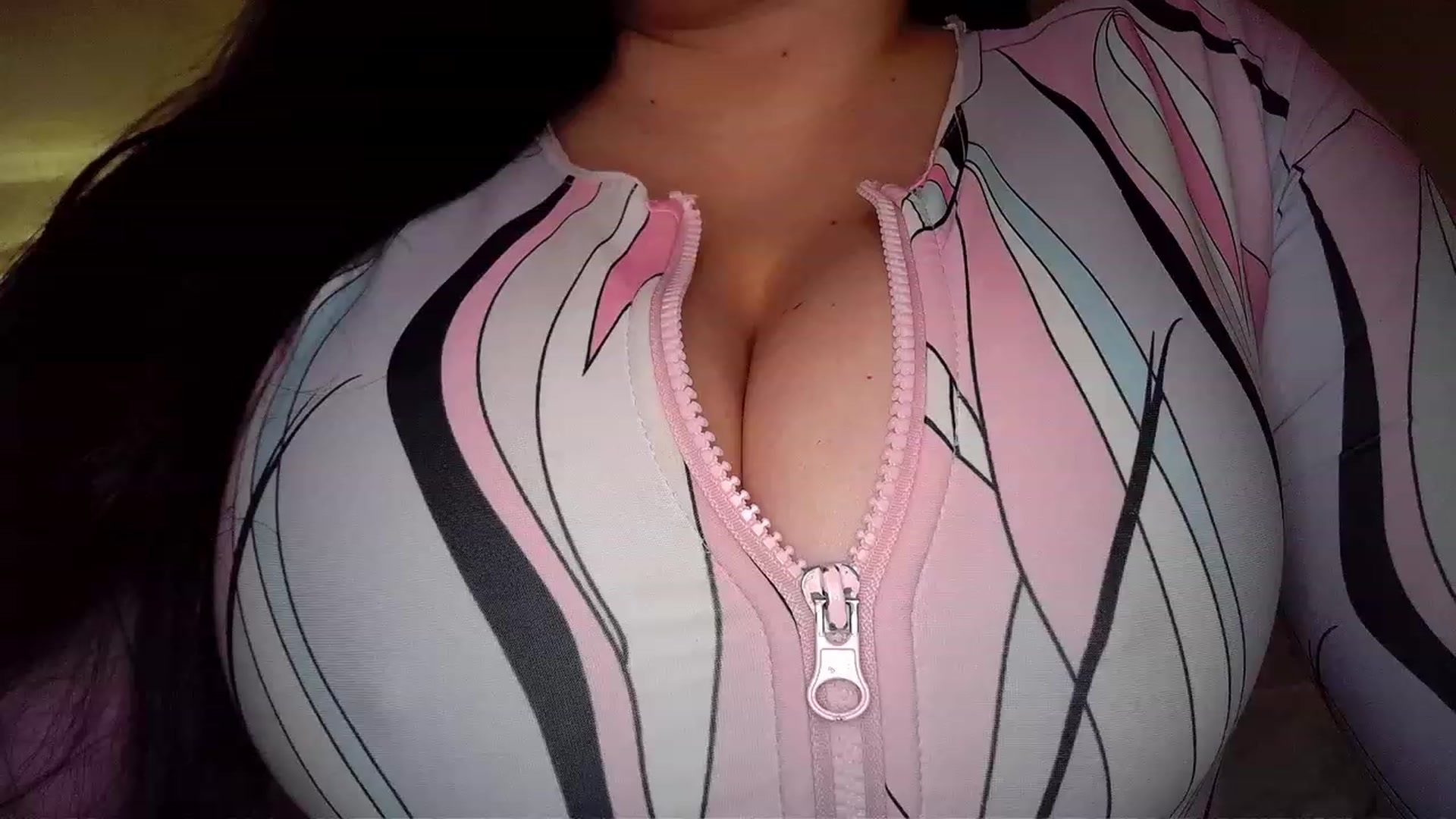 Gallery image thumbnail from TitsMcgeee's myfreecams stream on, 10/13/2023, 17:08 image 19 of 20