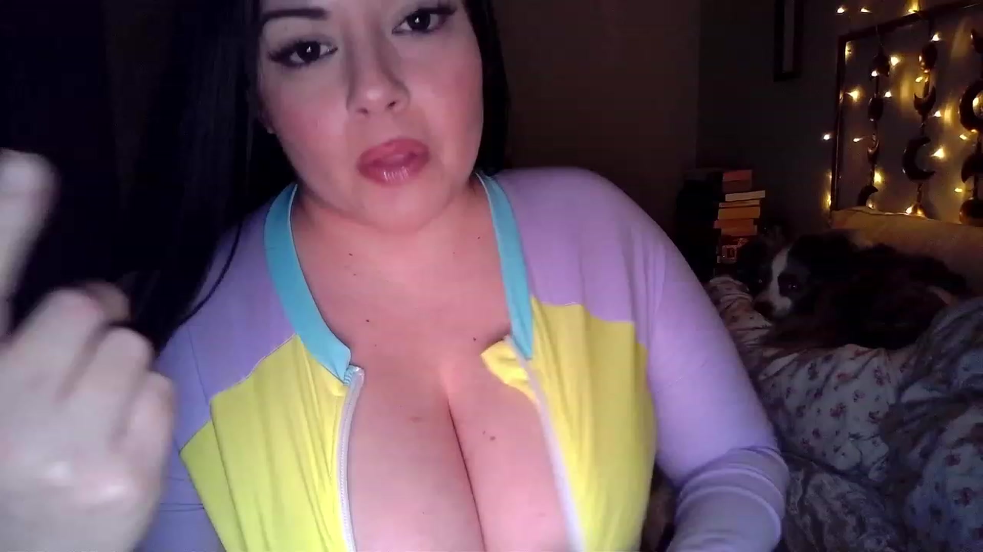 Gallery image thumbnail from TitsMcgeee's myfreecams stream on, 11/22/2023, 05:55 image 2 of 20