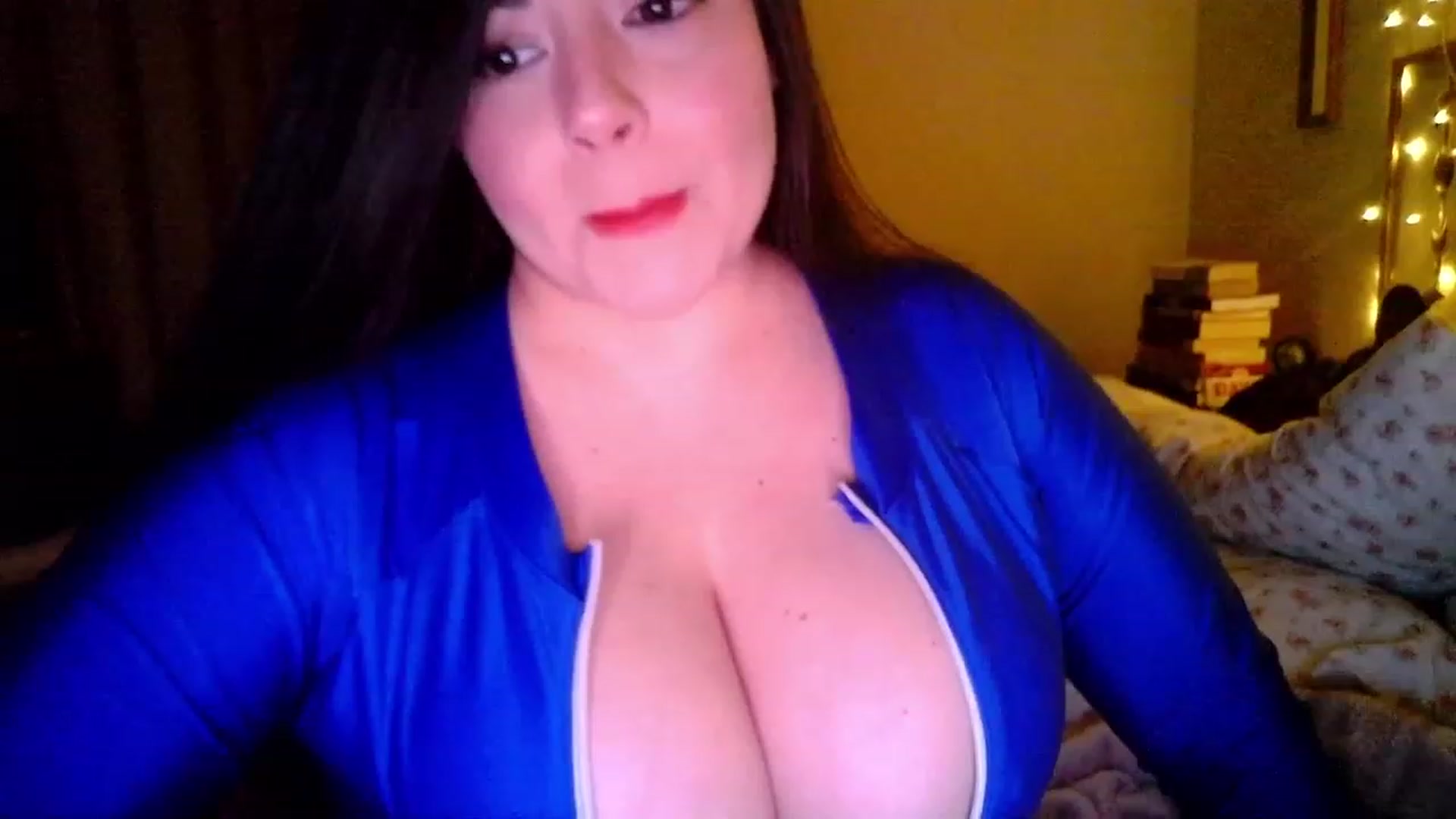 Gallery image thumbnail from TitsMcgeee's myfreecams stream on, 12/02/2023, 06:24 image 7 of 20