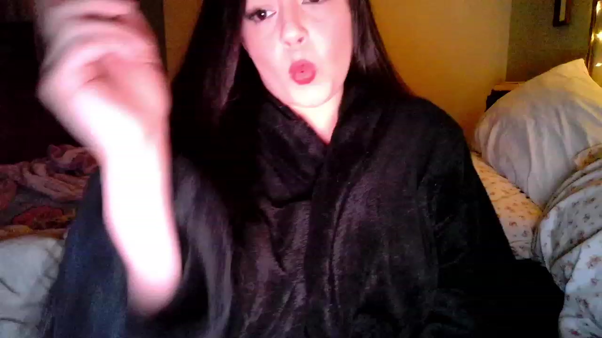Gallery image thumbnail from TitsMcgeee's myfreecams stream on, 12/12/2023, 08:03 image 5 of 20