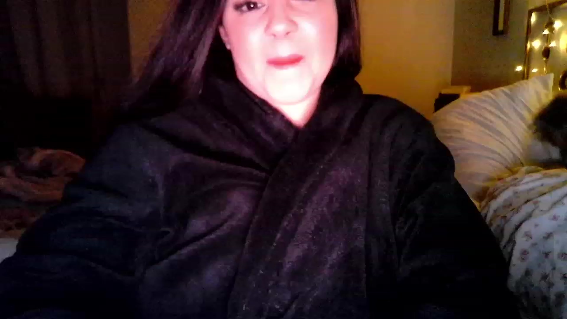 Gallery image thumbnail from TitsMcgeee's myfreecams stream on, 12/12/2023, 08:03 image 10 of 20