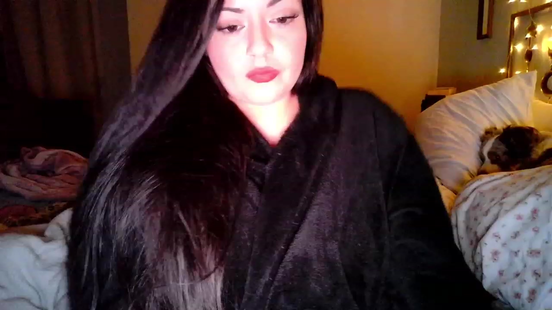 Gallery image thumbnail from TitsMcgeee's myfreecams stream on, 12/12/2023, 08:03 image 13 of 20