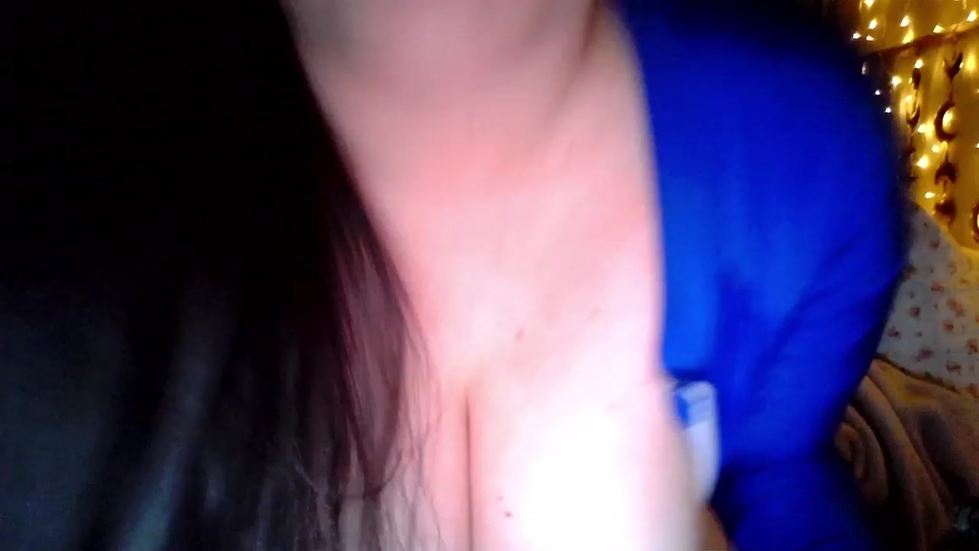 Gallery image thumbnail from TitsMcgeee's myfreecams stream on, 12/28/2023, 10:22 image 1 of 20