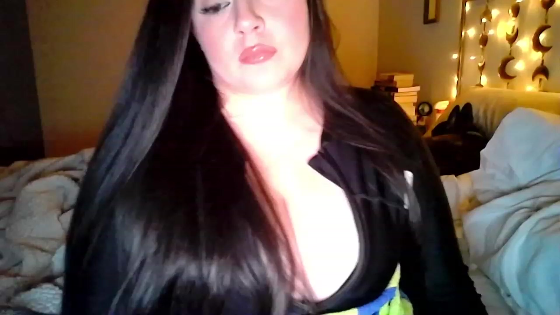 Gallery image thumbnail from TitsMcgeee's myfreecams stream on, 01/13/2024, 10:09 image 10 of 20