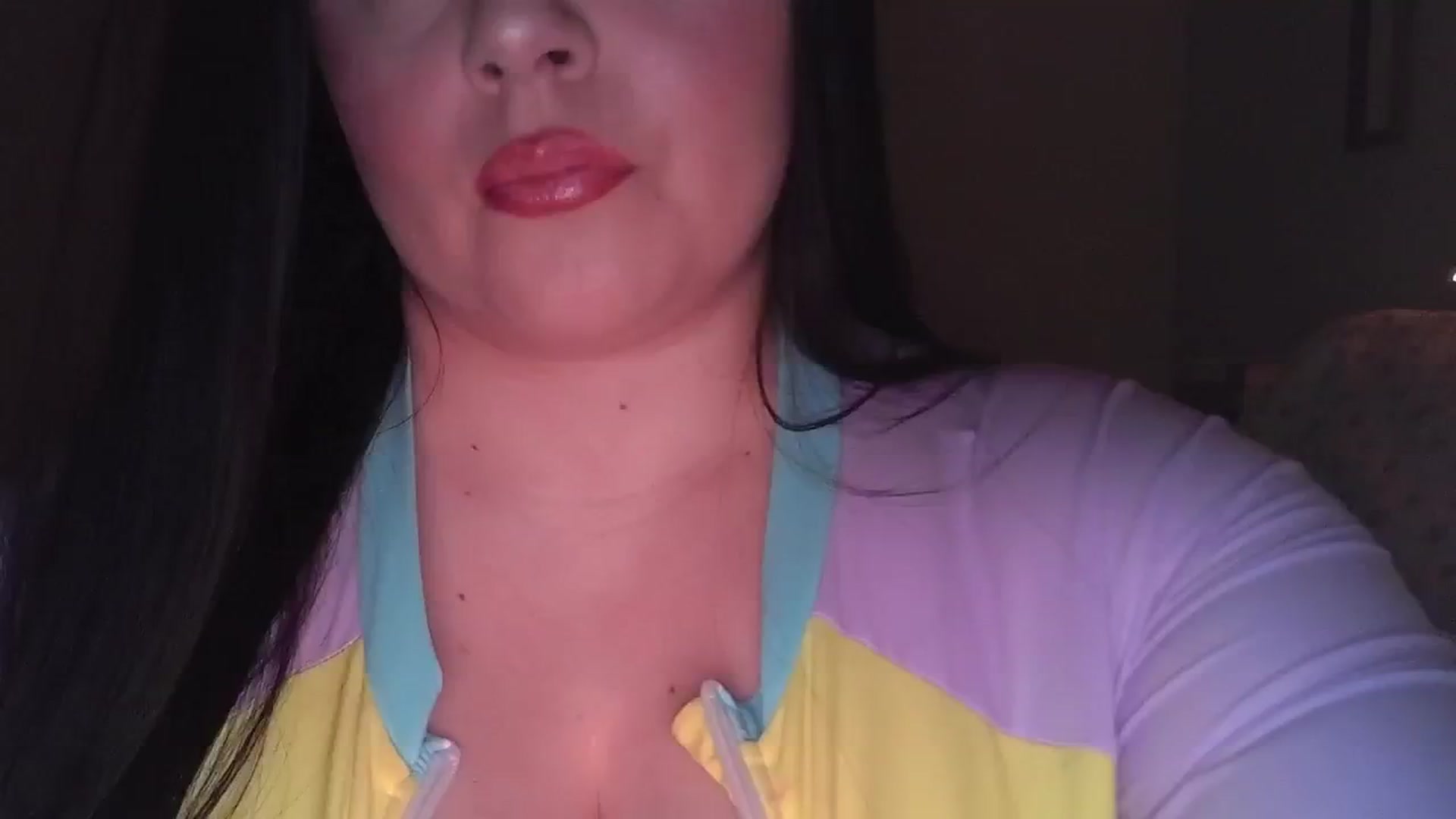 Gallery image thumbnail from TitsMcgeee's myfreecams stream on, 04/16/2024, 24:09 image 7 of 20