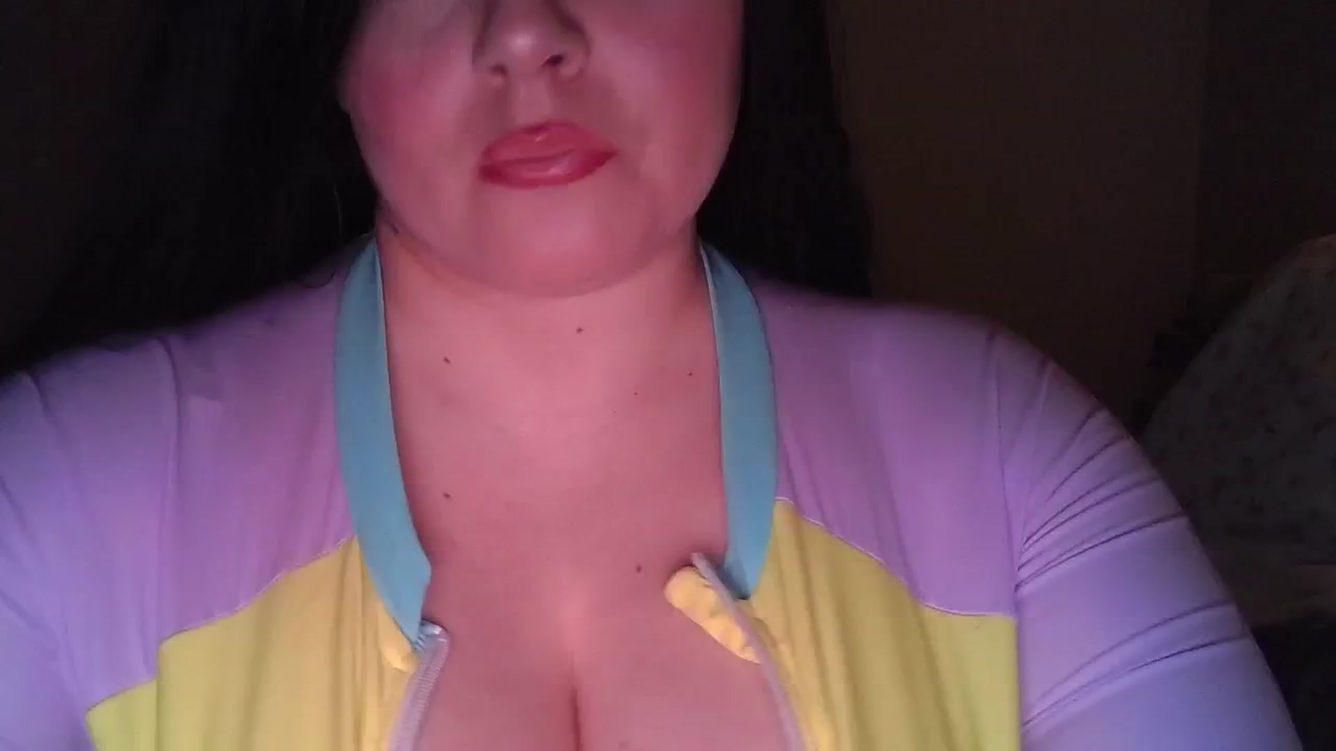 Gallery image thumbnail from TitsMcgeee's myfreecams stream on, 04/16/2024, 01:23 image 2 of 20