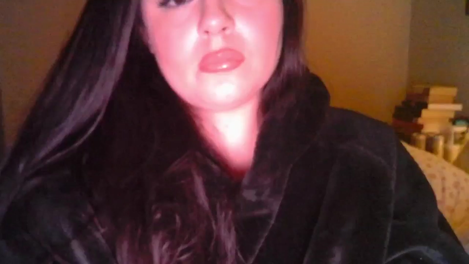 Gallery image thumbnail from TitsMcgeee's myfreecams stream on, 04/21/2024, 06:08 image 10 of 20