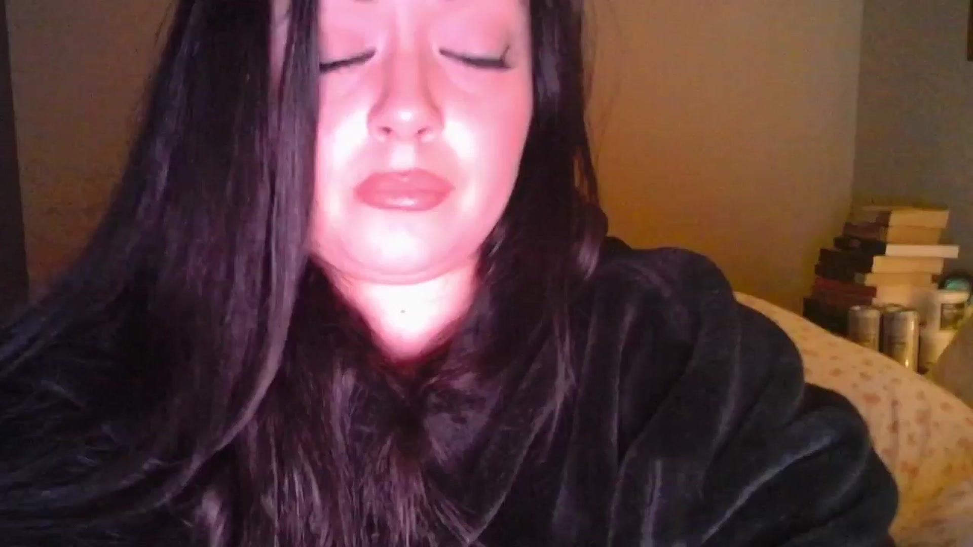 Gallery image thumbnail from TitsMcgeee's myfreecams stream on, 04/21/2024, 06:08 image 18 of 20